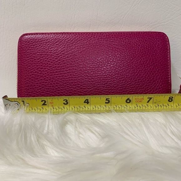 Giorgia Milani Pebbled Leather Zip Around Wallet in Pink - Picture 4 of 6